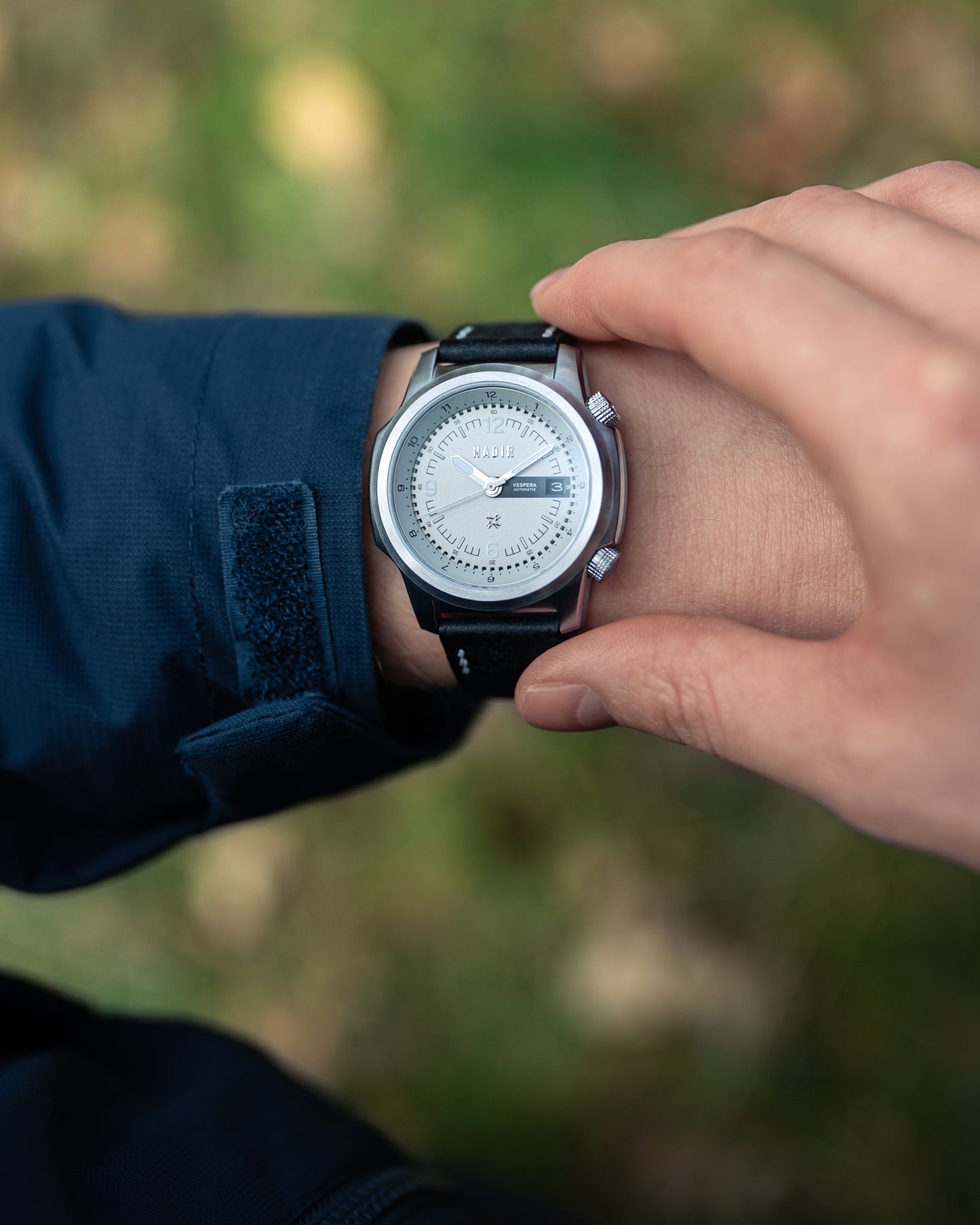 Nadir Vespera Grey
