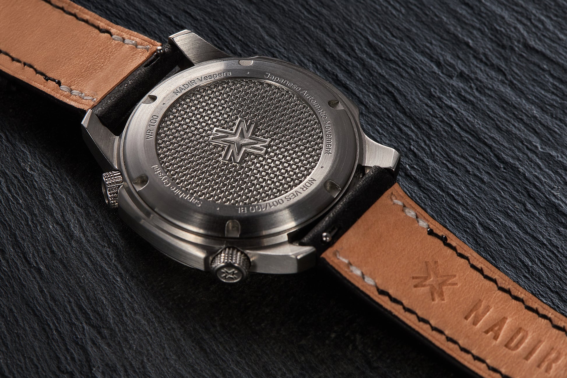 Nadir Vespera Grey Backcover