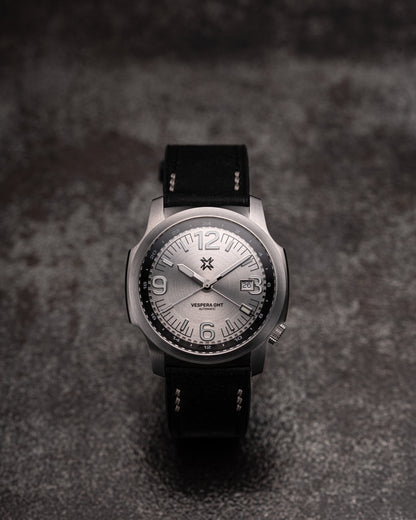 Vespera GMT Silber