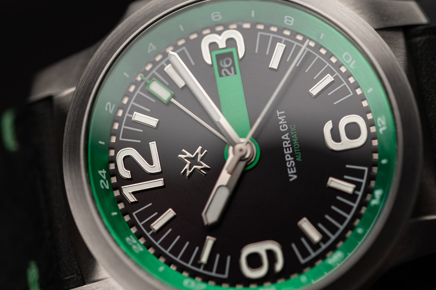 Vespera GMT Green