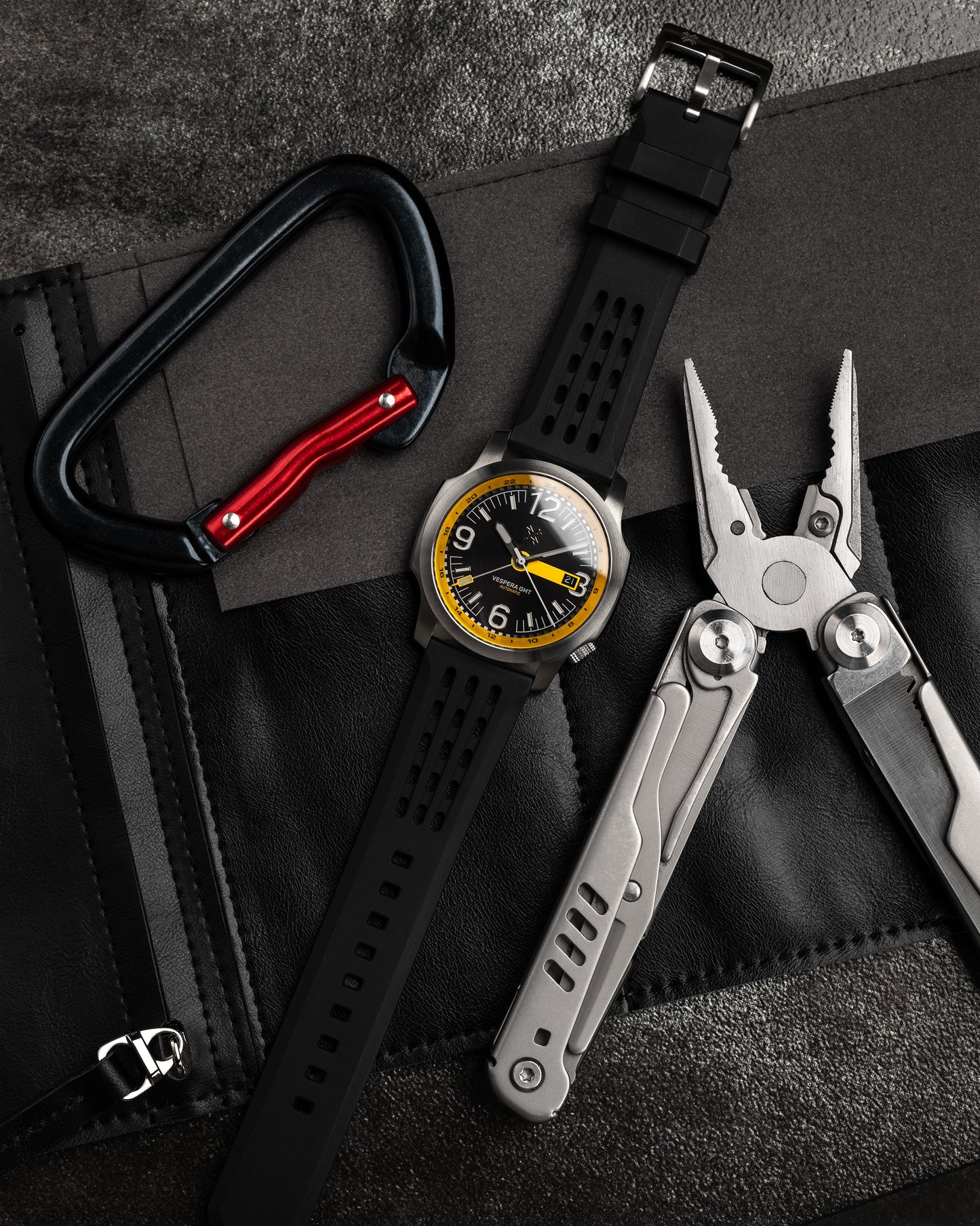 Vespera GMT Yellow