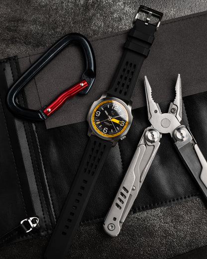 Vespera GMT Yellow